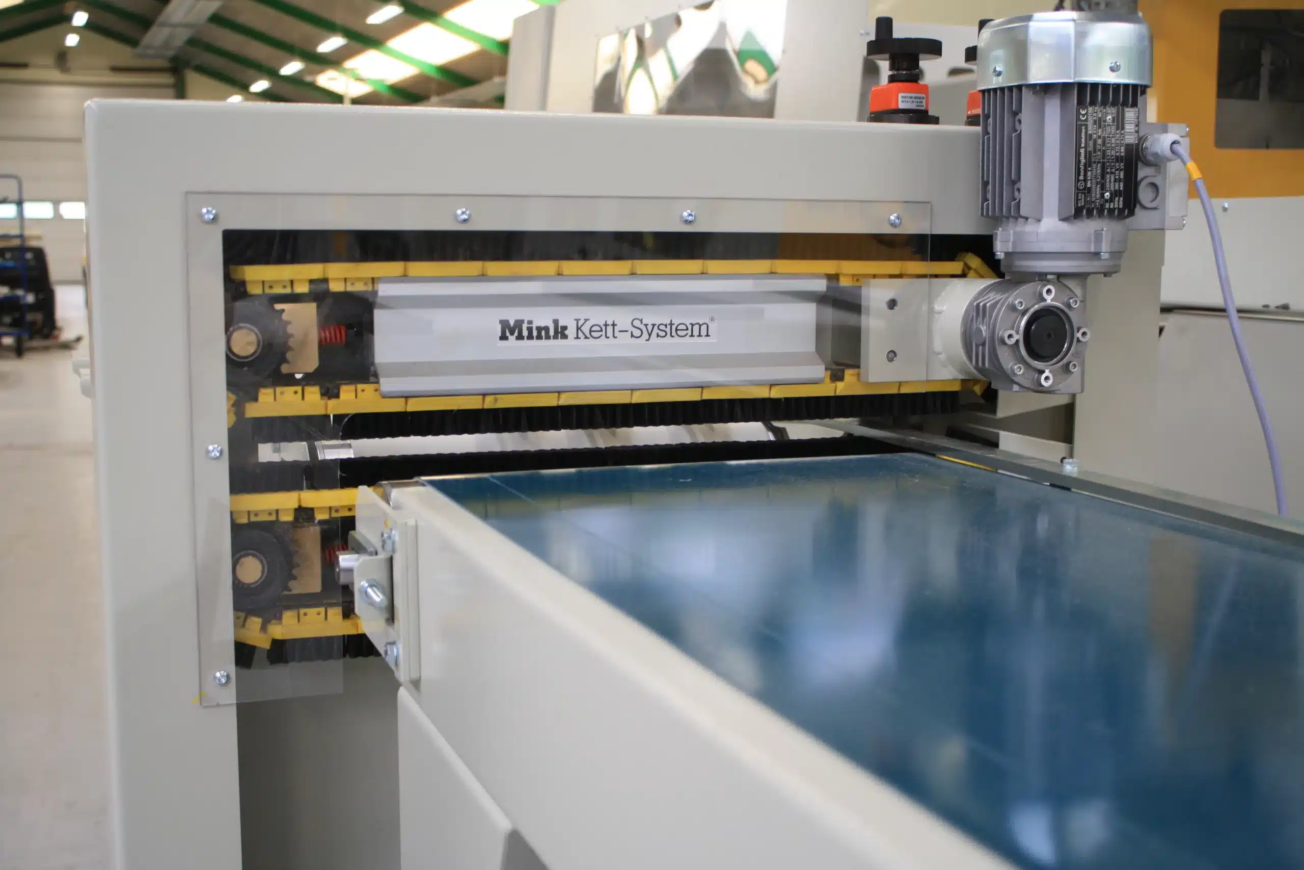 Brush cleaning unit_11zon