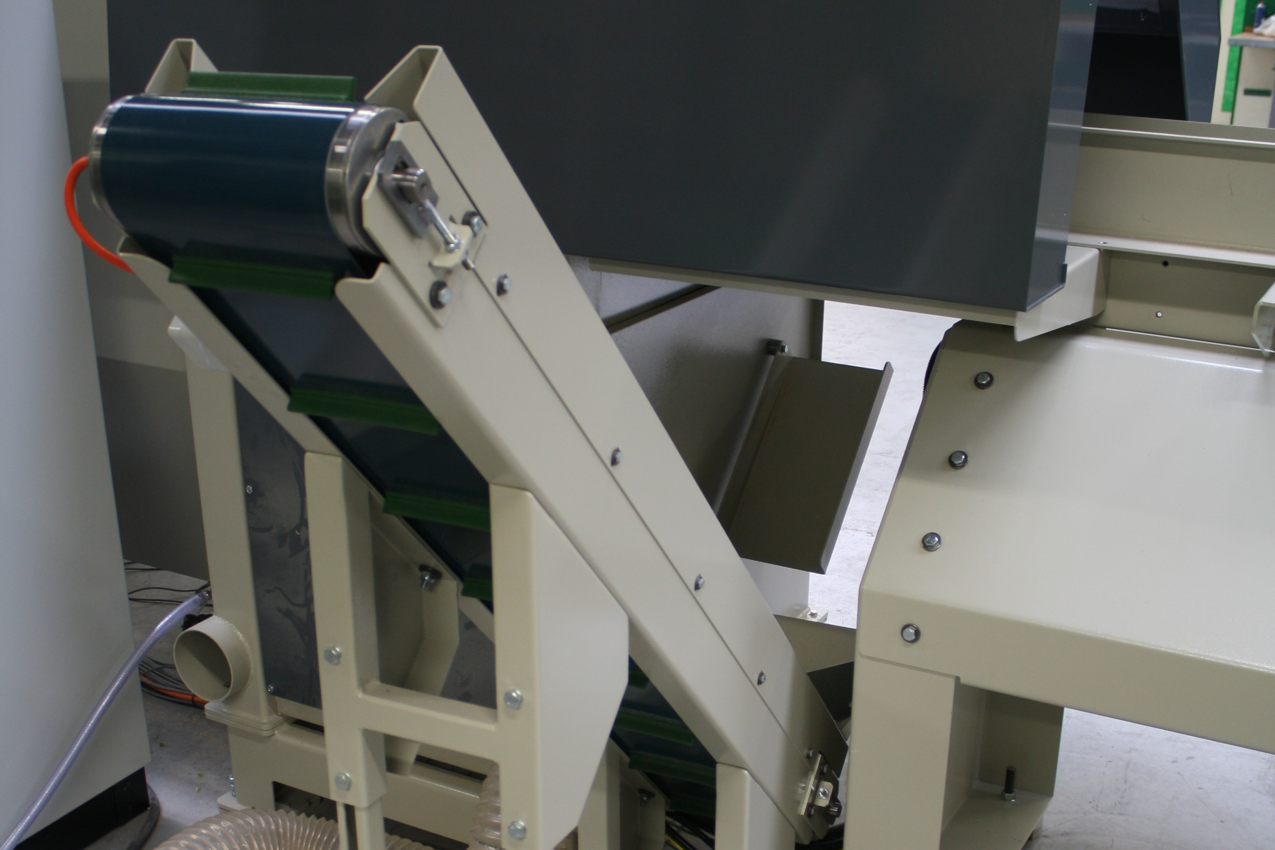 Waste conveyer to basket